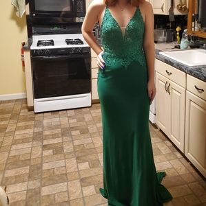 Formal gown dress size 4 new